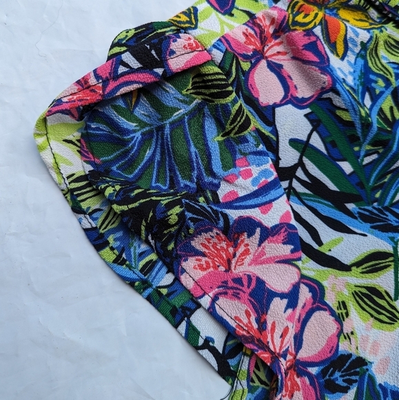 Plus Size Mandee 3X Floral  Colourful Short Split Sleeve Dress Top Flattering ! - Picture 4 of 8